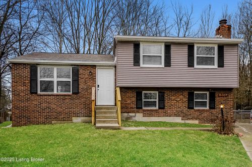 8407 Archwood Ct, Louisville, KY, 40219-4227 | Card Image