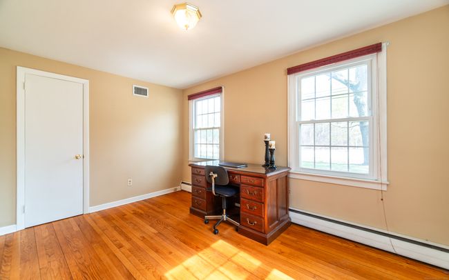 69 Essex Rd, House other with 4 bedrooms, 2 bathrooms and null parking in Old Saybrook CT | Image 20