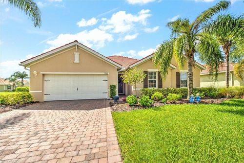3200 Birch Tree Ln, ALVA, FL, 33920-6004 | Card Image