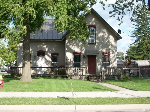357 N Main St, Nappanee, IN, 46550-1621 | Card Image