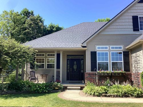 8494 Devin Dr, Davison, MI, 48423-2143 | Card Image