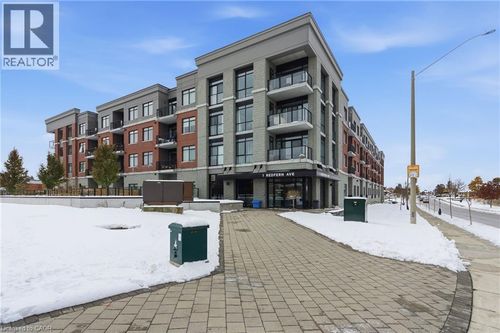 120-1 Redfern Ave, Hamilton, ON, L9C0E6 | Card Image