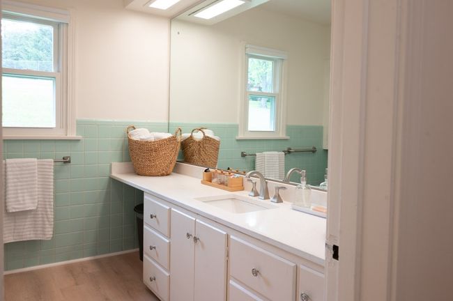 8 Windycrest Dr, House other with 3 bedrooms, 2 bathrooms and 2 parking in Patterson Hts PA | Image 16