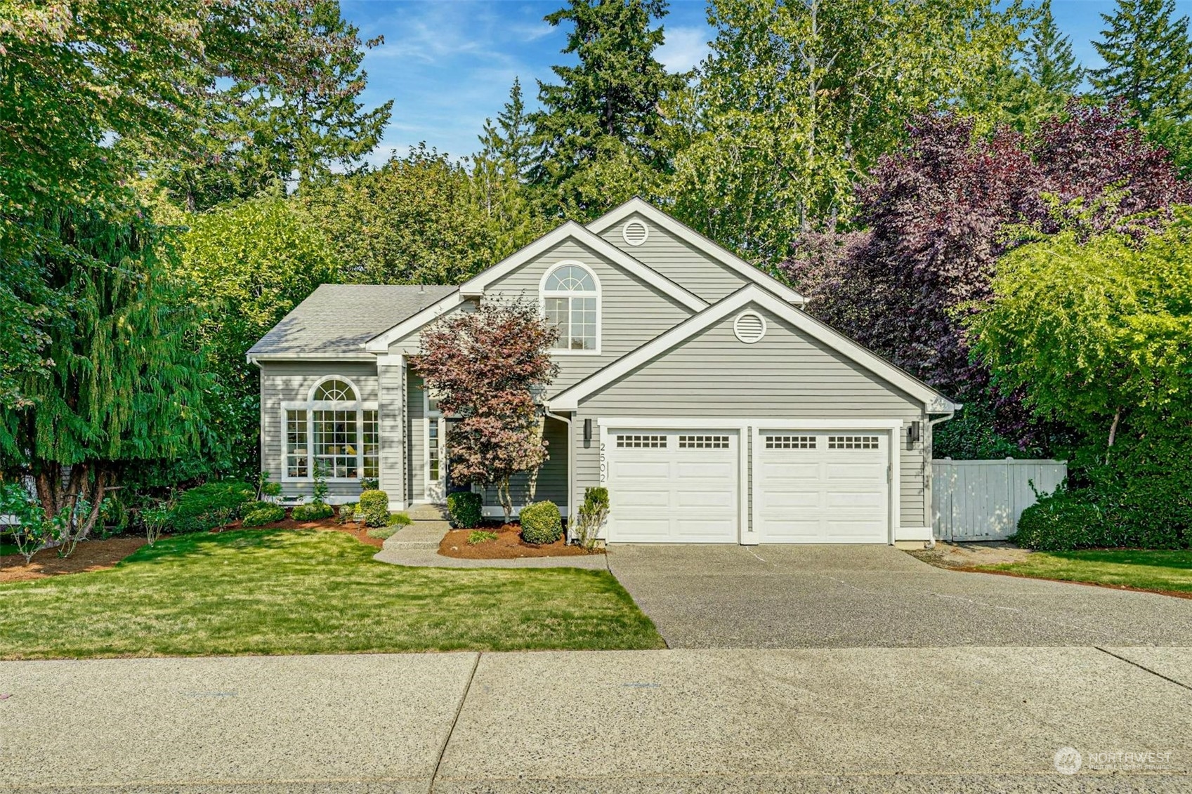 239th Pl, Sammamish, WA 98074