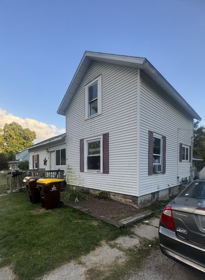 412 Richmond Street, House other with 6 bedrooms, 3 bathrooms and null parking in Alma MI | Image 2