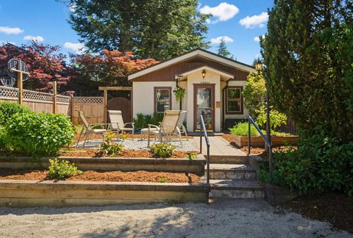 32904 3rd Ave, Mission, BC, V2V1N3 | Card Image