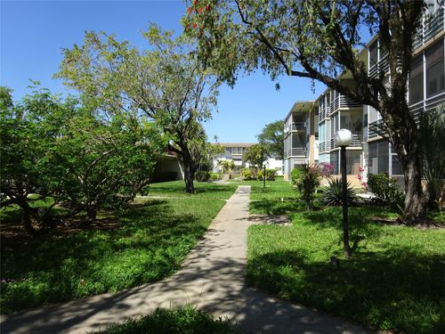 apt-312-16750 Ne 14th Ave, Miami, FL, 33162-4638 | Card Image