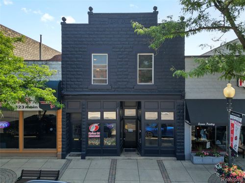 125 S Main St, Romeo, MI, 48065-5125 | Card Image