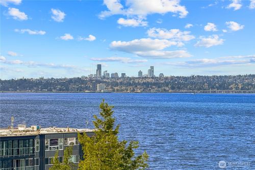 101-311 2nd St S, Kirkland, WA, 98033-6554 | Card Image