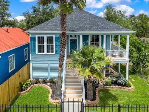 2714 Avenue K, Galveston, TX, 77550-4435 | Card Image