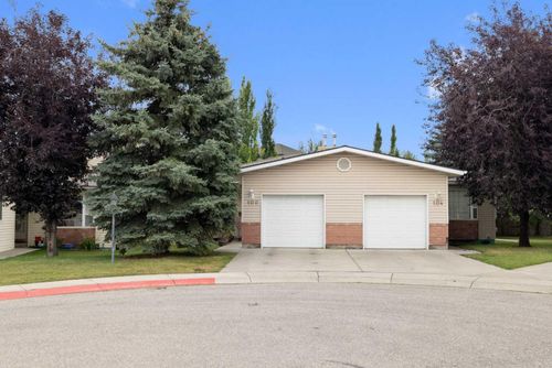 100 Dovista Crt Se, Calgary, AB, T2B3P4 | Card Image