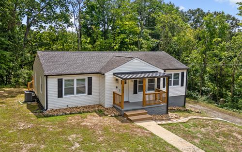 204 Waheela Dr, Chattanooga, TN, 37404-5958 | Card Image