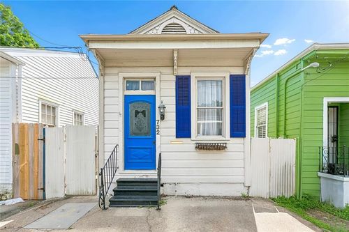 732 Pleasant St, New Orleans, LA, 70115-1120 | Card Image