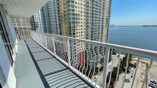 1702-1200 Brickell Bay Dr, Miami, FL, 33131-3251 | Card Image