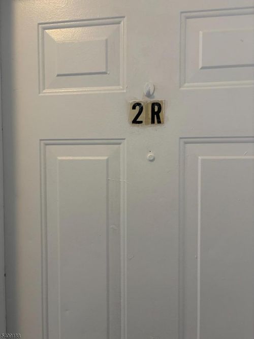 apt-2r-3 Mass Ct, Passaic, NJ, 07055-4400 | Card Image