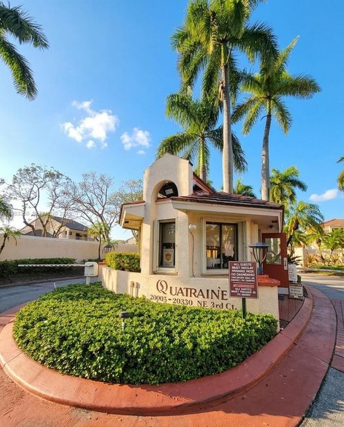 apt-6-20130 Ne 3rd Ct, Miami, FL, 33179-2986 | Card Image
