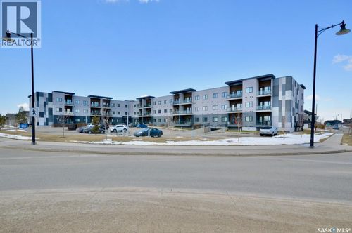 545 Hassard Close, Saskatoon, SK, S7L6V3 | Card Image