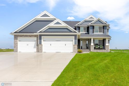 4533 38 1/2 Ave N, Reiles Acres, ND, 58102-6254 | Card Image