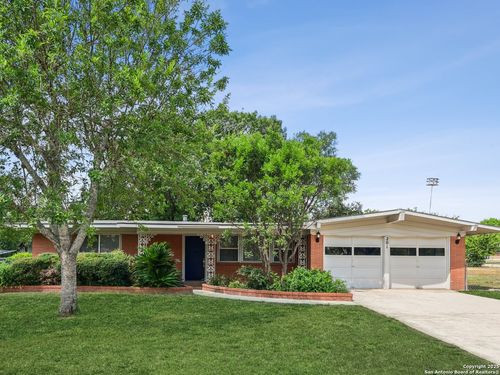 201 Trudy Ln, Universal City, TX, 78148-4224 | Card Image