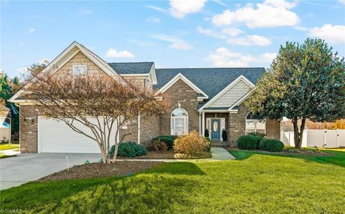 3196 Knoll Ridge Dr, Walkertown, NC, 27051-9144 | Card Image