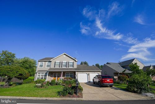 s-2446 New Market Sq S, BENSALEM, PA, 19020-3666 | Card Image