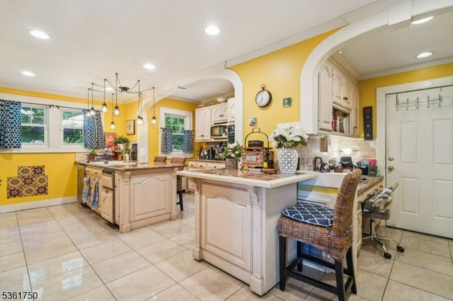 27 Fairway Dr, House other with 7 bedrooms, 5 bathrooms and null parking in West Orange NJ | Image 13