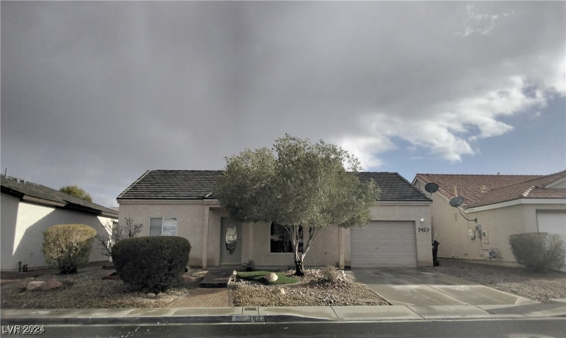 Chedworth Rd, North Las Vegas, NV 89031