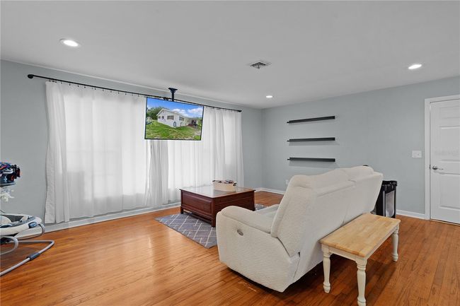 2022 Edgewood Rd, House other with 3 bedrooms, 3 bathrooms and null parking in LEESBURG FL | Image 18