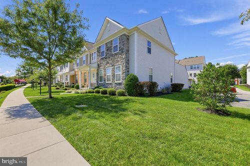 710 Sun Valley Ct, CHESTER SPRINGS, PA, 19425-2915 | Card Image