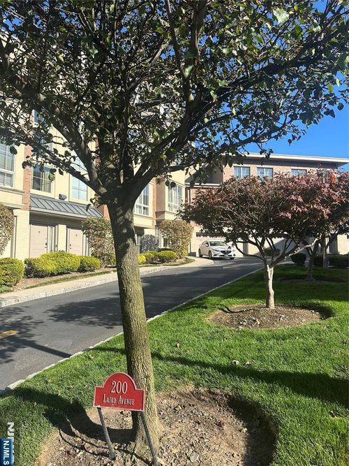 200 Laird Ave, Cliffside Park, NJ, 07010-1285 | Card Image