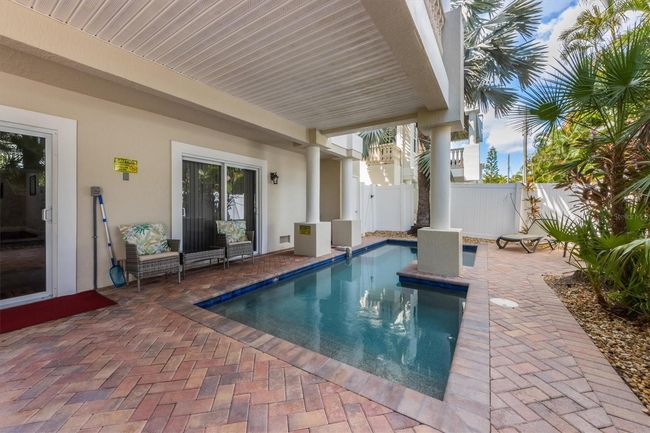 100 - 2309 Avenue C, Condo with 3 bedrooms, 2 bathrooms and null parking in BRADENTON BEACH FL | Image 45