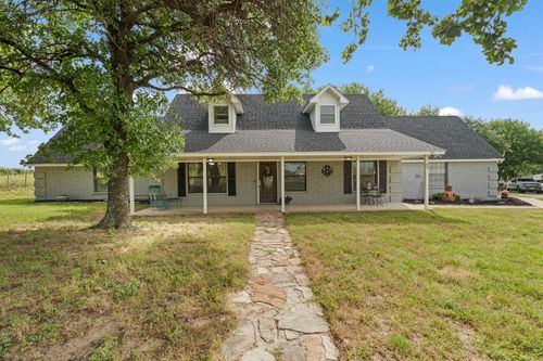 401 Brock Spur, Millsap, TX, 76066-3584 | Card Image