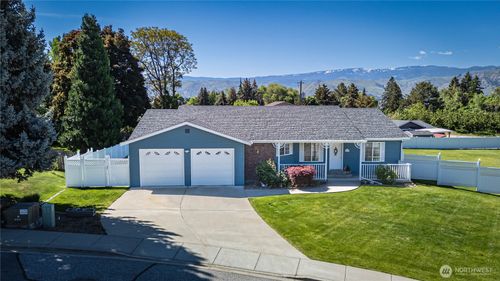 2038 Autumn Dr, East Wenatchee, WA, 98802-5905 | Card Image