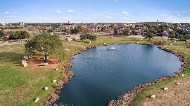 Beautiful community grounds and trails | Image 30