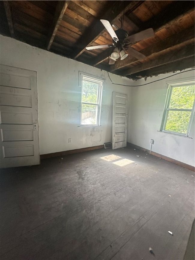 1518 Wolfe Ave, House other with 3 bedrooms, 2 bathrooms and 2 parking in Braddock PA | Image 9
