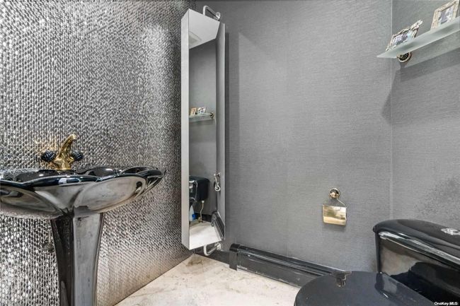 Powder Room | Image 9