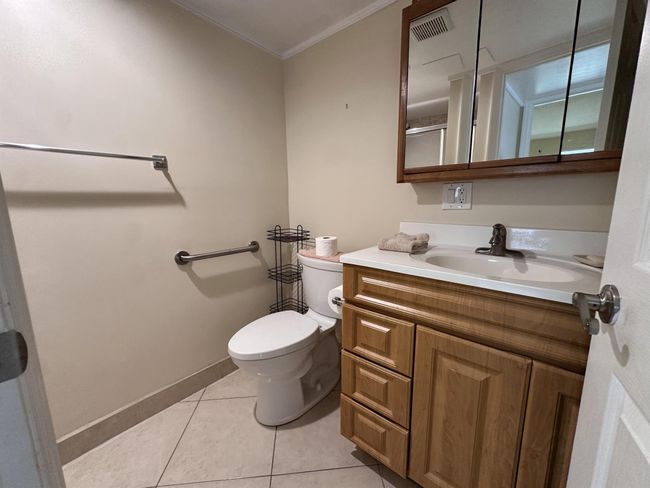 433 Saxony J, Condo with 2 bedrooms, 2 bathrooms and null parking in Delray Beach FL | Image 39