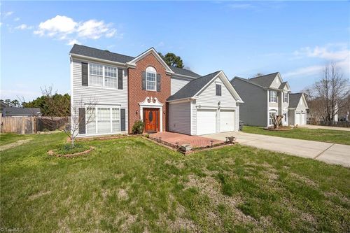 3310 Cherrybrook Dr, Jamestown, NC, 27282-7782 | Card Image