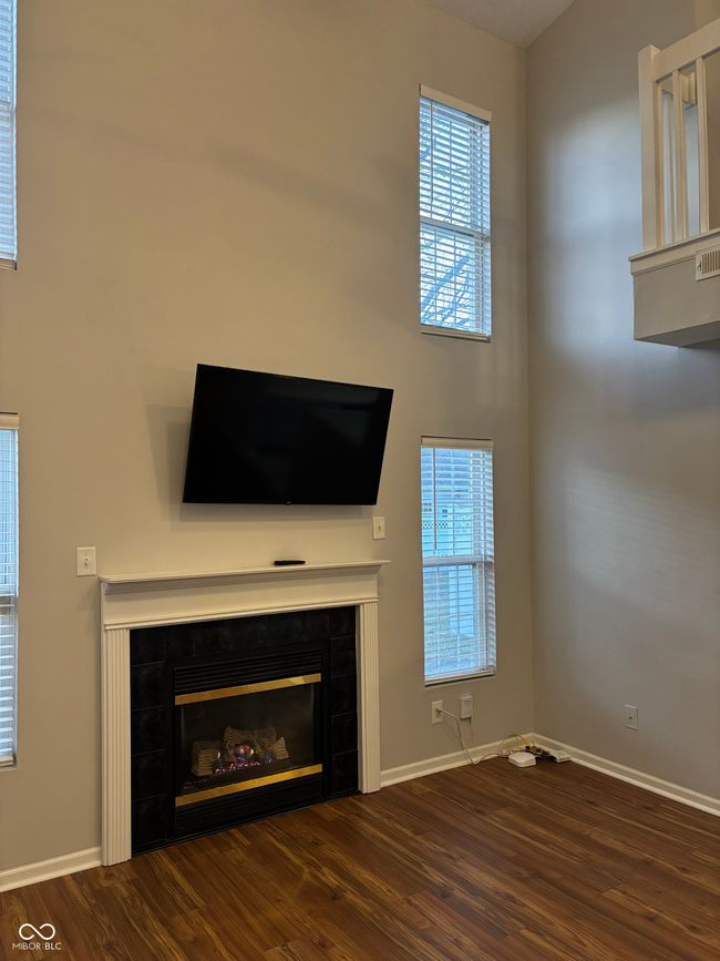 504 Elkhart Dr, Condo with 2 bedrooms, 3 bathrooms and null parking in Westfield IN | Image 11
