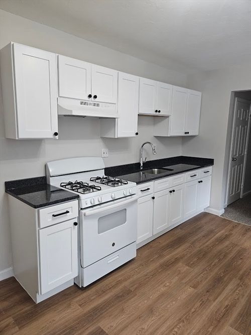 apt-2-33 Rockland St, Canton, MA, 02021-3159 | Card Image