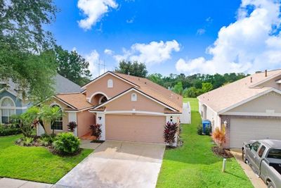 16813 Hawkridge Road, House other with 3 bedrooms, 2 bathrooms and null parking in Lithia FL | Image 3