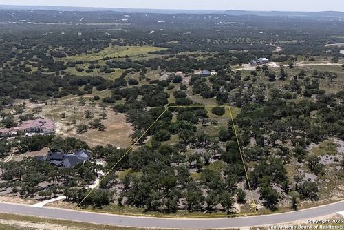 1025 Earle Oak Ave, Bulverde, TX, 78163-2225 | Card Image