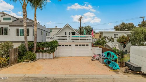 345 Hollywood Blvd, Oxnard, CA, 93035-4420 | Card Image