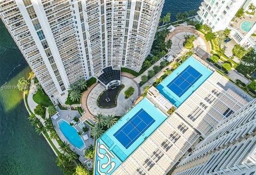 3307-901 Brickell Key Blvd, Miami, FL, 33131-3732 | Card Image