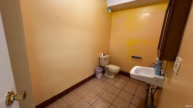 525 Harrison St, Home with 0 bedrooms, 3 bathrooms and null parking in Elkhart IN | Image 14