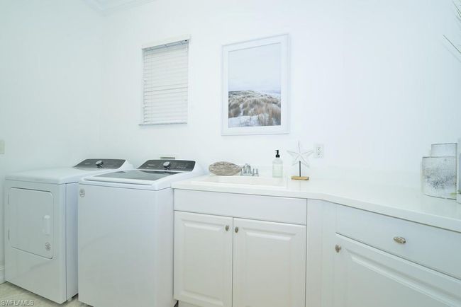 20057 Saraceno Dr, Condo with 3 bedrooms, 2 bathrooms and null parking in ESTERO FL | Image 17