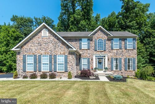 1876 Sycamore Dr, QUAKERTOWN, PA, 18951-6035 | Card Image