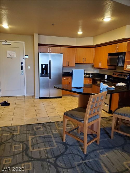 412-211 E Flamingo Rd, Las Vegas, NV, 89169-4708 | Card Image