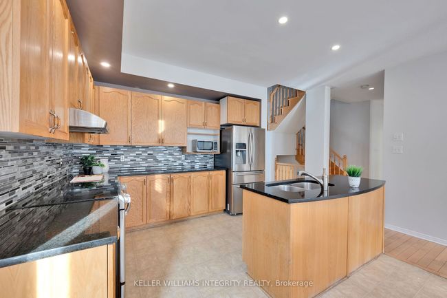 147 Millgreen Cres, House other with 8 bedrooms, 8 bathrooms and 4 parking in Gloucester ON | Image 7