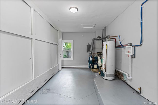 3933 East St 38.jpg | Image 37